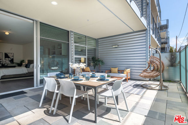 4080 Glencoe Avenue, Marina del Rey CA: https://media.crmls.org/mediaz/1b2512d9-dfd1-436a-bb57-8e5be81d7ae8.jpg
