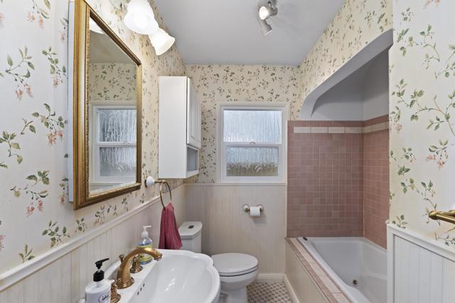 Image 45 of 66 For 3740 Milan Street