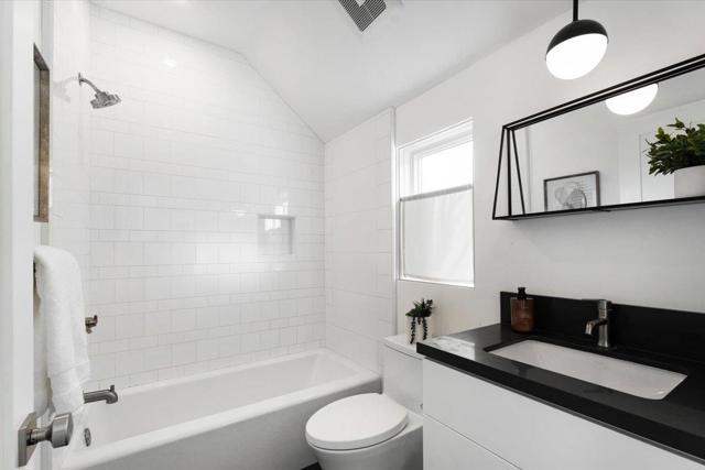 100 Bay Crest Road, Santa Cruz CA: https://media.crmls.org/mediaz/1b26a9ef-9130-4ba3-9db9-50c0301f9d34.jpg