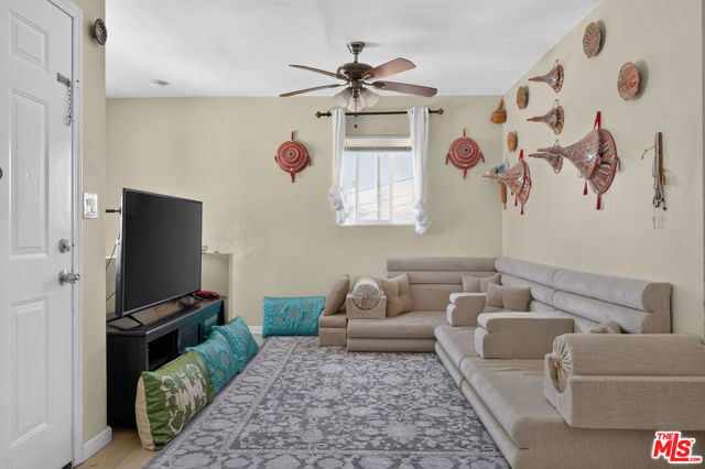 1308 West 53rd Street photo 23