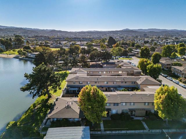 1640 Marina Court, San Mateo CA: https://media.crmls.org/mediaz/1b277d57-4c95-4ede-9947-99350afb27c5.jpg