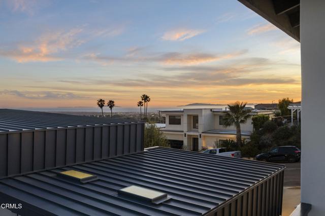 Detail Gallery Image 15 of 79 For 542 Valley View Way, Ventura,  CA 93003 - 4 Beds | 2/1 Baths