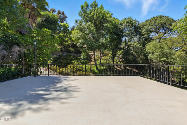 Detail Gallery Image 26 of 33 For 7772 Torreyson Dr, Los Angeles,  CA 90046 - 3 Beds | 5 Baths