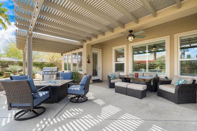 60590 Lace Leaf Court, La Quinta CA: https://media.crmls.org/mediaz/1b294341-b7ad-47c8-9816-3b7ada8fd7c6.jpg