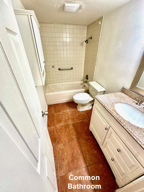 Image 26 of 44 For 73073 Santa Rosa Way