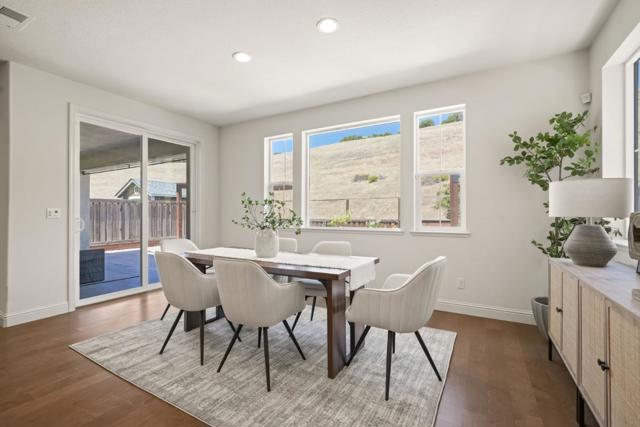 29732 Cantera Drive, Hayward CA: https://media.crmls.org/mediaz/1b29bfd9-d5fe-4a5d-86ee-88e51630e91d.jpg