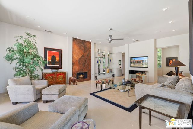 46920 Amir Drive, Palm Desert CA: https://media.crmls.org/mediaz/1b29d976-b95f-41e9-889a-c9c311b3712a.jpg