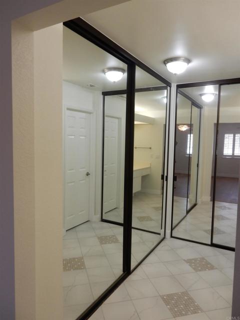 Detail Gallery Image 14 of 17 For 6540 Paseo Adelante, Carlsbad,  CA 92009 - 3 Beds | 2 Baths