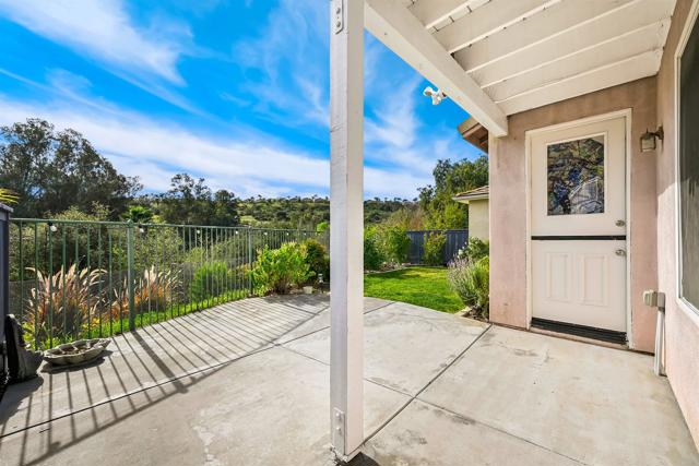 Detail Gallery Image 33 of 39 For 12204 Pepper Tree Ln, Poway,  CA 92064 - 4 Beds | 2/1 Baths