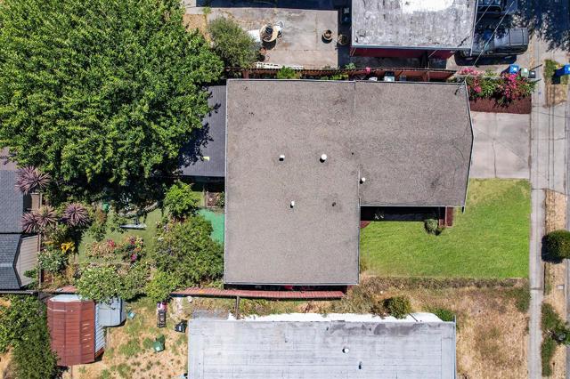 6364 Thomas Avenue, Newark CA: https://media.crmls.org/mediaz/1b2c40d0-fb4e-446a-9cae-56f1981a4fb8.jpg