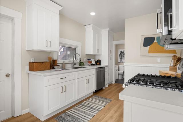 551 53rd Street, Oakland CA: https://media.crmls.org/mediaz/1b2ca0d1-db25-491d-88b8-d902ab15ef9e.jpg