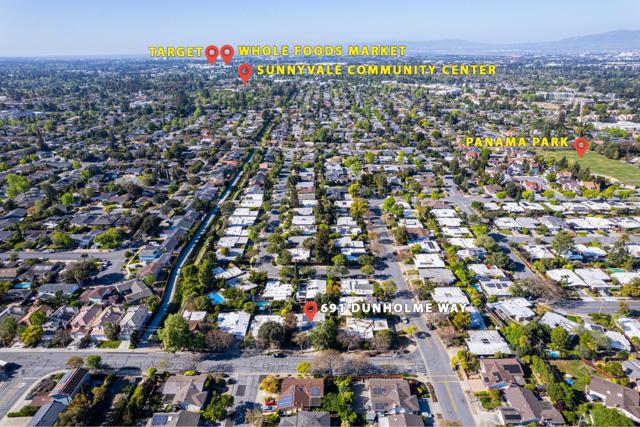 691 Dunholme Way, Sunnyvale CA: https://media.crmls.org/mediaz/1b2dcc26-1603-4c16-af32-eb27d59661dd.jpg