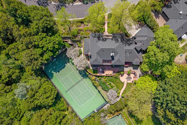 1205 Trinity Drive, Menlo Park CA: https://media.crmls.org/mediaz/1b2f1287-9dbf-499a-8d54-0685dac1d06b.jpg
