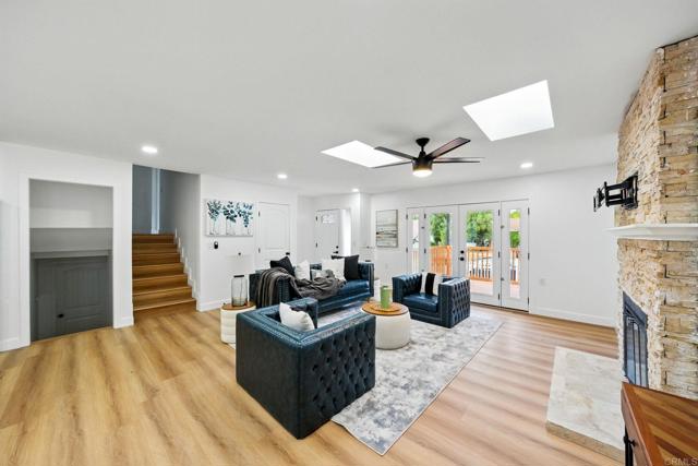 Detail Gallery Image 4 of 44 For 4848 54th St, San Diego,  CA 92115 - 6 Beds | 3 Baths