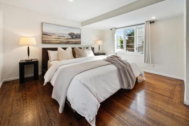 618 Occidental Avenue, San Mateo CA: https://media.crmls.org/mediaz/1b332f16-ca08-4cf6-909d-76750828b35f.jpg