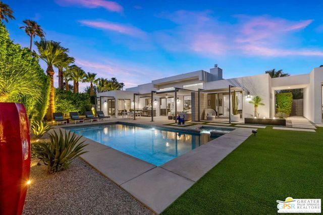 1449 N Via Miraleste, Palm Springs CA: https://media.crmls.org/mediaz/1b33b8fd-69eb-4011-a4d2-721455cfd3ae.jpg