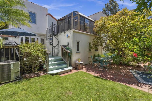 1434 5th Street, Coronado CA: https://media.crmls.org/mediaz/1b340693-3326-461d-8888-28421c46791e.jpg