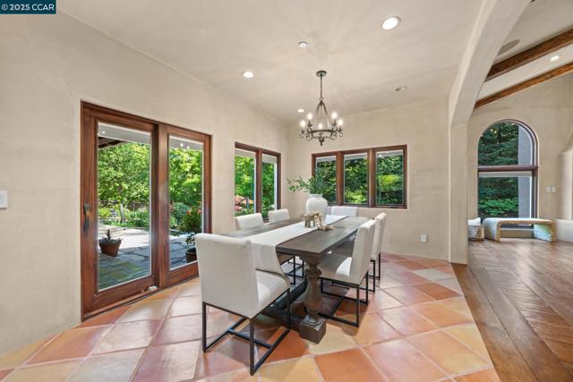 80 Rheem Blvd, Orinda CA: https://media.crmls.org/mediaz/1b3460a9-0e27-45cb-83e9-06a938ab6727.jpg