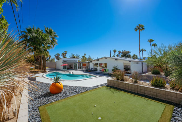 438 E Racquet Club Road, Palm Springs, CA 92262