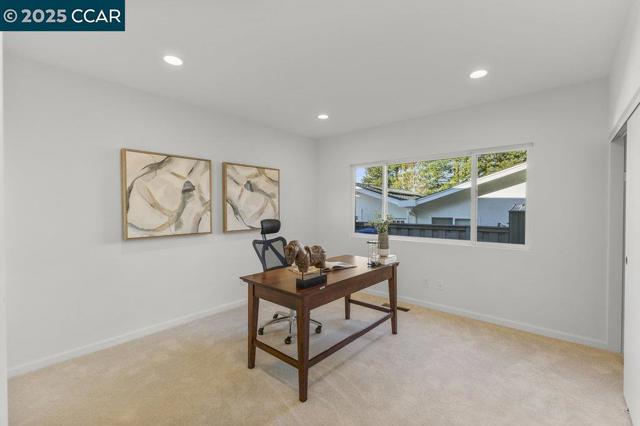 Image 14 of 32 For 220 Cypress Hills Ct