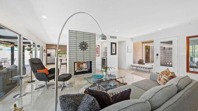 2445 S Broadmoor Drive, Palm Springs CA: https://media.crmls.org/mediaz/1b36d05e-dd52-4059-991f-9a0d63681eaf.jpg
