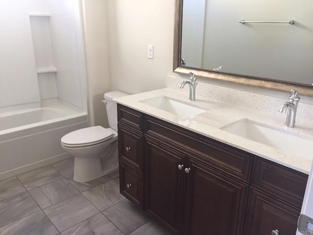 Detail Gallery Image 13 of 26 For 438 Cota Ln, Vista,  CA 92083 - 4 Beds | 3/1 Baths