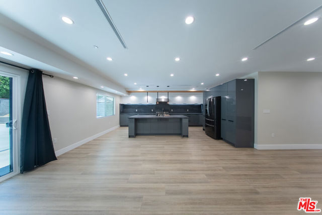 17443 Valerio Street, Van Nuys CA: https://media.crmls.org/mediaz/1b39180e-2d9b-4cdb-942e-bf395e6f2a5c.jpg