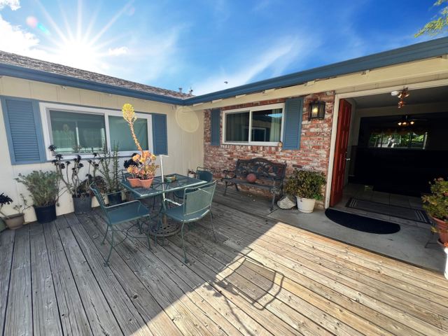 3025 Monticello Dr, Stockton CA: https://media.crmls.org/mediaz/1b395ac6-7cde-44a2-abc3-40bd578520d4.jpg