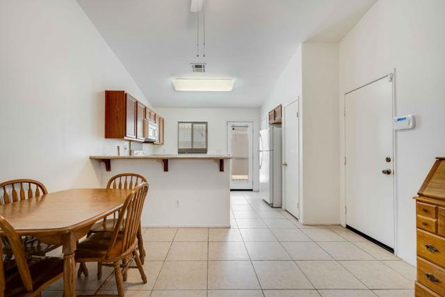 Image 23 of 46 For 1229 Roselle Avenue