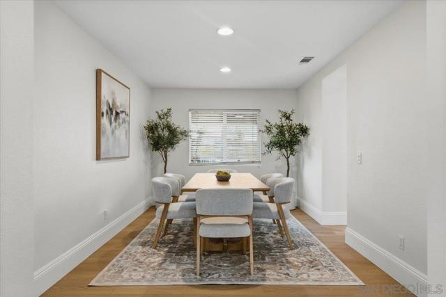 1528 Hendrix Pl, Chula Vista CA: https://media.crmls.org/mediaz/1b3bcb22-5ae1-4843-8c25-ab6aed518d9f.jpg