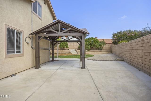 11381 Cid Street, Ventura CA: https://media.crmls.org/mediaz/1b3dd1d8-3b18-441c-832c-ada29fb33da1.jpg