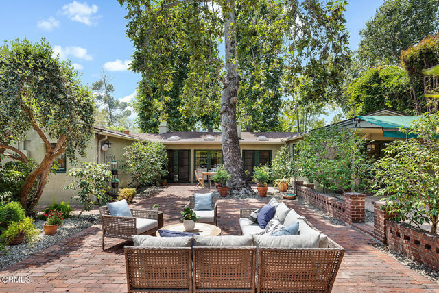314 Arroyo Drive, South Pasadena CA: https://media.crmls.org/mediaz/1b3e227c-8f34-4078-a9e7-0ea5cf86d9d5.jpg