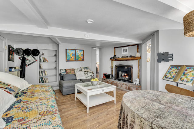 25585 Alderwood St Street, Idyllwild CA: https://media.crmls.org/mediaz/1b3e5dc5-a998-44a3-a331-38a1e0078e7d.jpg