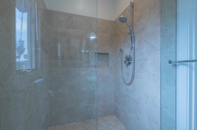24935 Corte Poco, Salinas CA: https://media.crmls.org/mediaz/1b3f7769-cb65-4f32-8c45-bdbaa7aa37ff.jpg