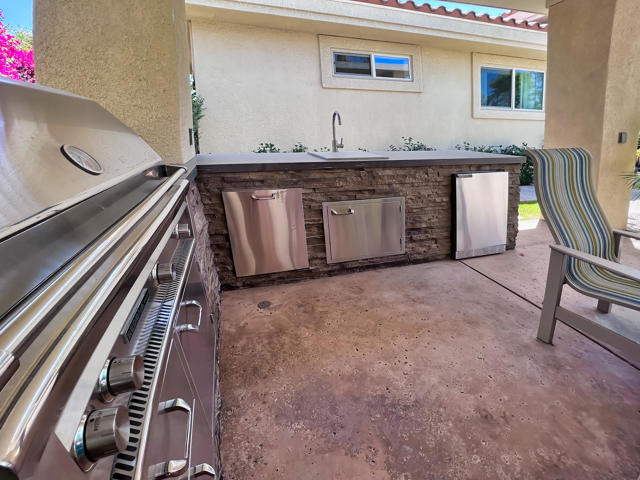 12 Varsity Circle, Rancho Mirage CA: https://media.crmls.org/mediaz/1b3fd856-089a-4f1b-aef6-082ef26acd04.jpg