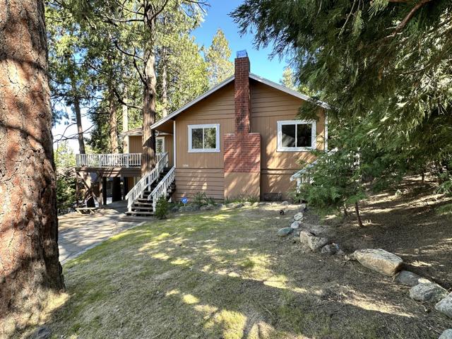 52080 Acorn, Idyllwild CA: https://media.crmls.org/mediaz/1b401a15-a8de-40cb-9041-fa81a0f5e74a.jpg