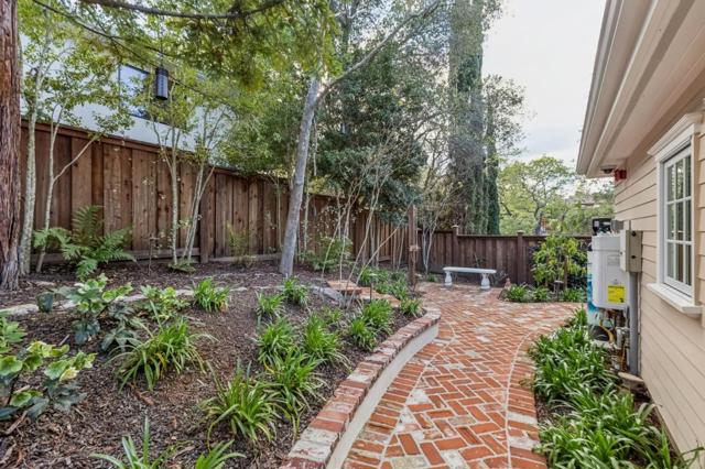 17930 Vineland Avenue, Monte Sereno CA: https://media.crmls.org/mediaz/1b401b4a-db93-4c9a-abbf-98dcb2d14e56.jpg