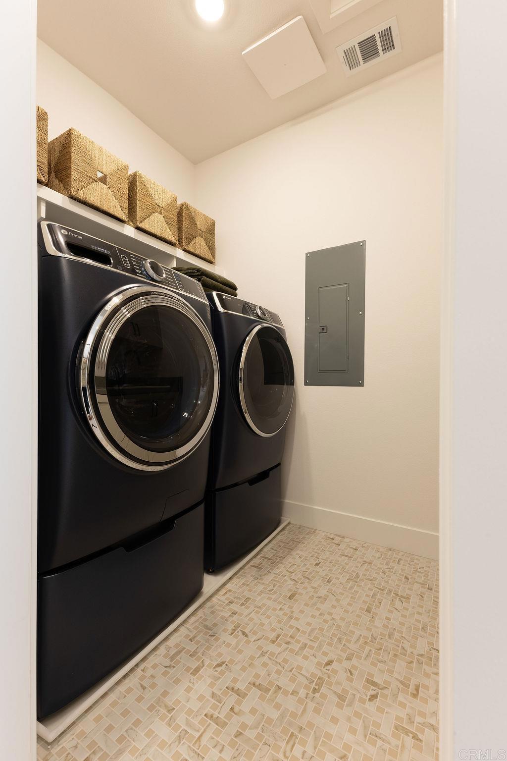 716 Miravar Place - photo 12