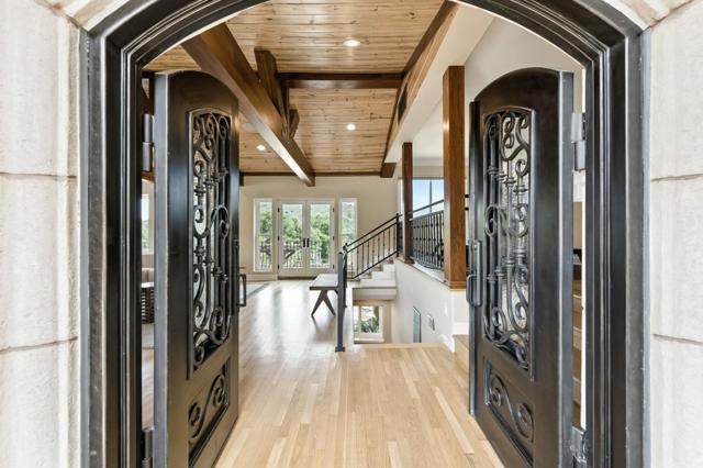 18702 Bear Creek Road, Los Gatos CA: https://media.crmls.org/mediaz/1b40bc6e-ab18-4881-8e39-07202a7bd45d.jpg