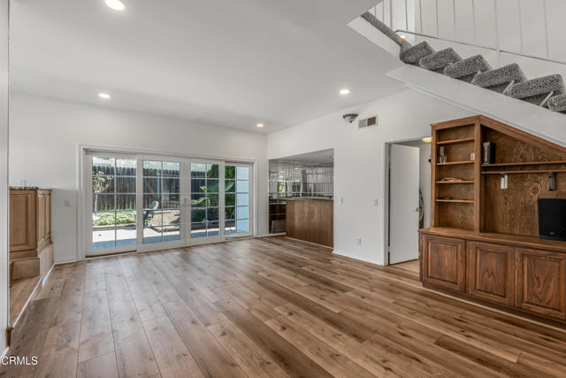 Detail Gallery Image 15 of 50 For 327 Bethany St, Thousand Oaks,  CA 91360 - 4 Beds | 2/1 Baths