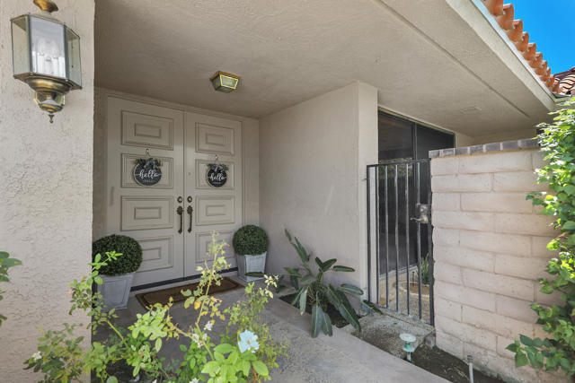 5 Fordham Court, Rancho Mirage CA: https://media.crmls.org/mediaz/1b422dbb-36cb-4fac-884c-12c395eb4b1a.jpg