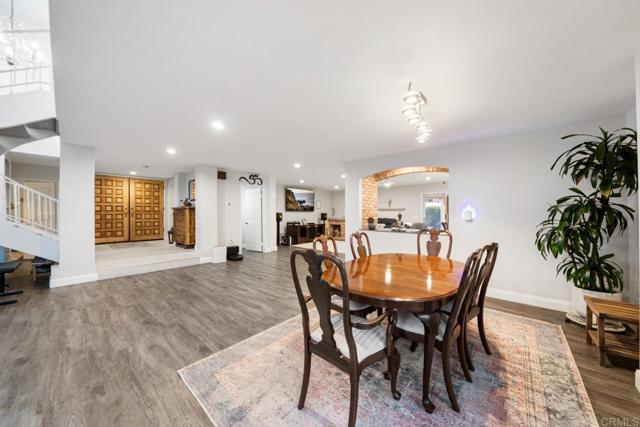 Detail Gallery Image 15 of 40 For 18383 Chetenham Ct, Rancho Bernardo (San Diego),  CA 92128 - 5 Beds | 3 Baths