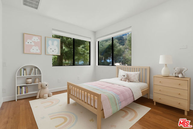 2646 Rinconia Drive, Los Angeles CA: https://media.crmls.org/mediaz/1b4321e9-ddb6-4df7-a4bf-8030ed6961ec.jpg