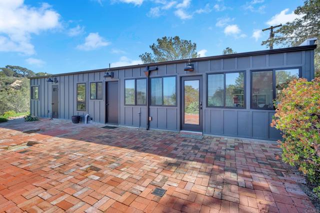 Image 4 of 74 For 1234 Oribia Rd