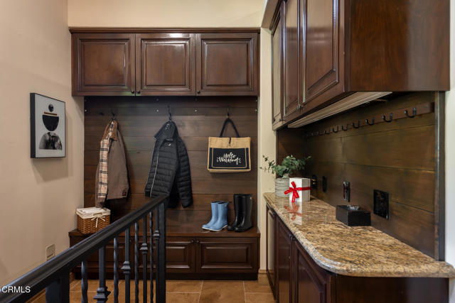 Detail Gallery Image 52 of 75 For 5065 Indianola Way, La Canada Flintridge,  CA 91011 - 4 Beds | 5/2 Baths