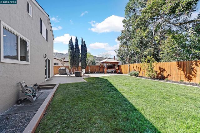 3641 Shenandoah Ct, Pleasanton CA: https://media.crmls.org/mediaz/1b43d79c-49ab-4f84-9c13-155dff5fd8f7.jpg