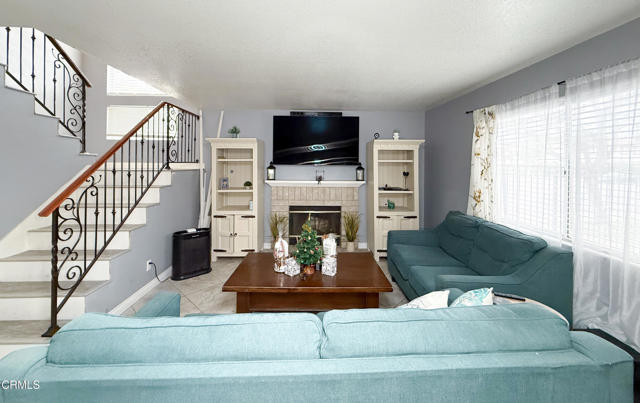 Detail Gallery Image 6 of 23 For 411 E Bard Rd, Oxnard,  CA 93033 - 3 Beds | 2/1 Baths