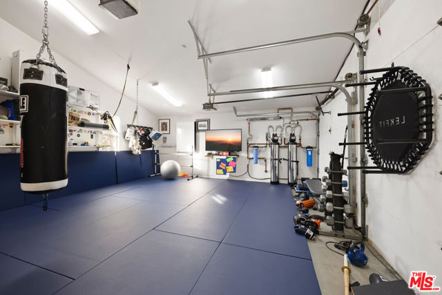 Image 37 of 57 For 2671 Astral Drive