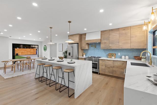 Details for 6117 La Jolla Boulevard, La Jolla, CA 92037