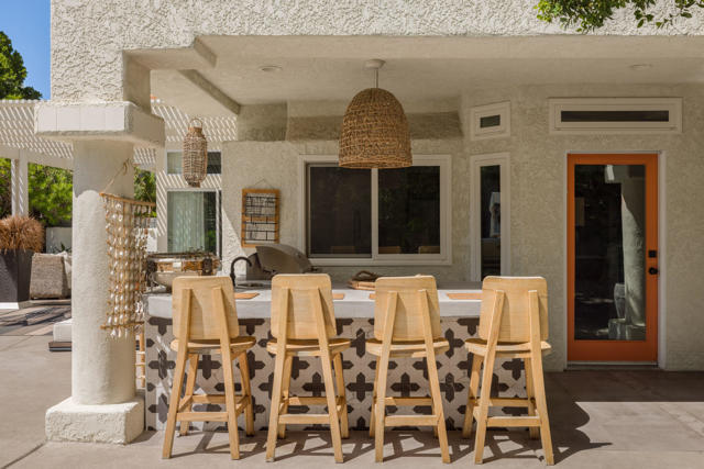 201 Augusta Drive, Palm Desert CA: https://media.crmls.org/mediaz/1b450b0b-35c7-4e1d-ad0c-d5c07aafae65.jpg